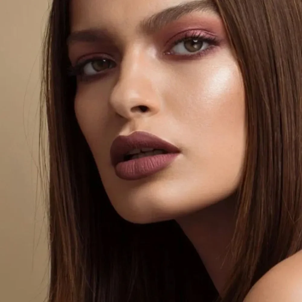 IL MAKIAGE Infinity Long Wear Lip Cream in Matte Royal!